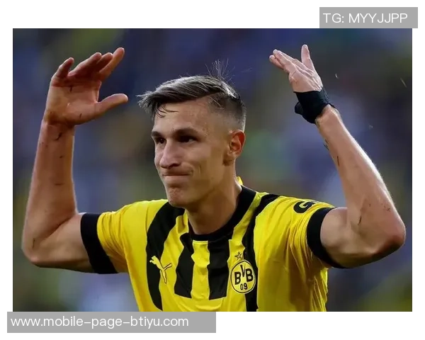 前国脚警告若施洛特贝克持续出色多特需进步否则他将考虑离队 前国脚警告若施洛特贝克持续出色多特需进步否则他将考虑离队